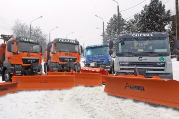 Pentru iarna curentă Calcarul Pojorâta a organizat dispozitive de acțiune cuprinzând 20 de mijloace de intervenție cu lamă, sărăriță și răspânditor