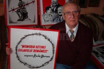 Radu Bercea cu lucrările din ciclul "Memoria retinei gulagului românesc"