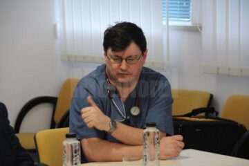 Dr. Tiberius Brădățan: S-au deblocat fondurile pentru prima lună. Furnizorii de medicamente știu cam care e necesarul și ar trebui să aibă medicamentele pregătite pentru a ni le furniza