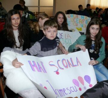 Concursul județean „Numai poetul…”