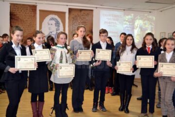 Premianții concursului județean „Numai poetul…”