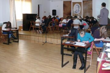 Concursul județean „Numai poetul…”