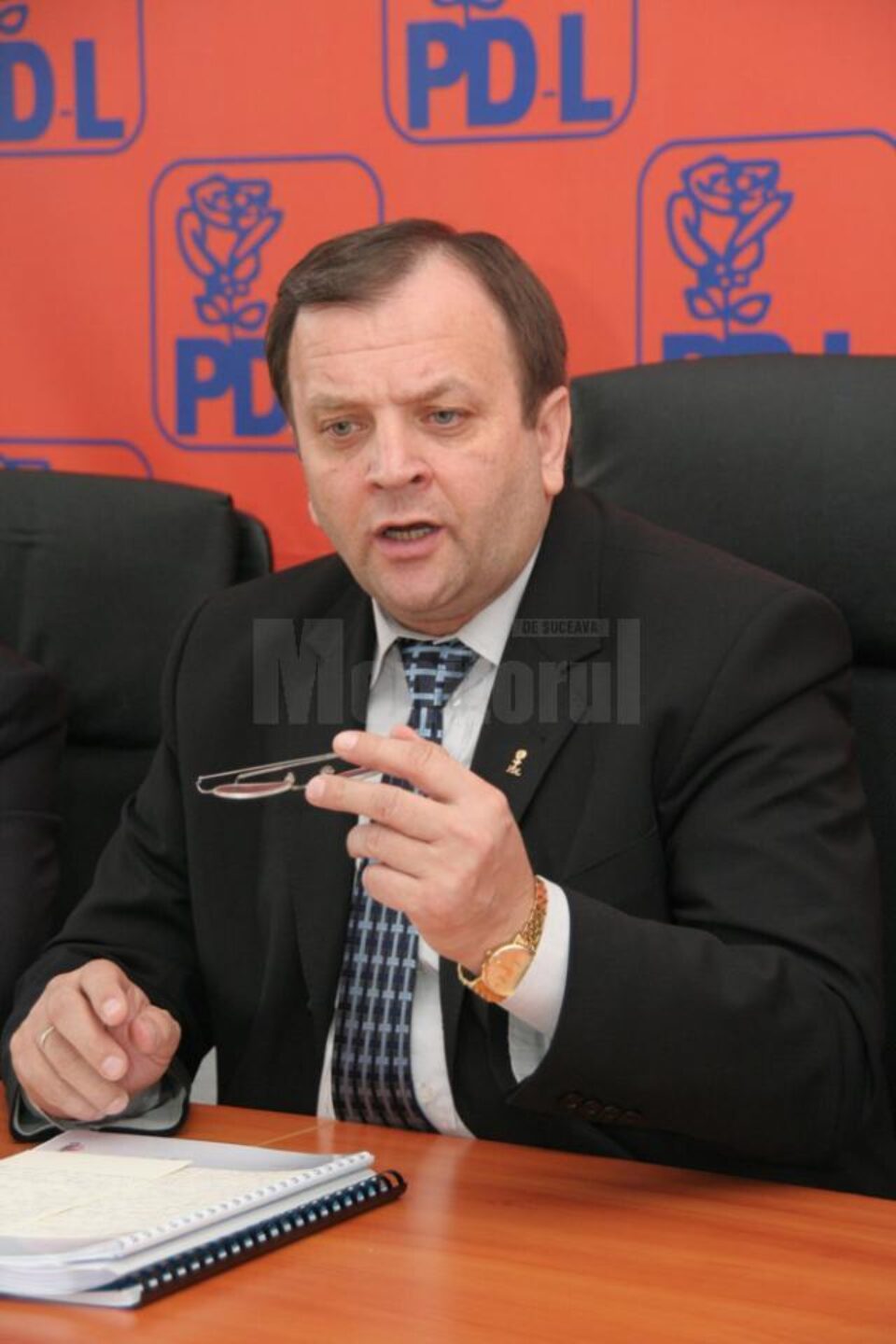 Gheorghe Flutur: ”Am transmis delegației FMI, BM și CE că în 2013 bugetul s-a construit bazat pe noi taxe și impozite, fără nici un studiu de impact” Gheorghe Flutur: ”Am transmis delegației FMI, BM și CE că în 2013 bugetul s-a construit bazat pe noi taxe și impozite, fără nici un studiu de impact”