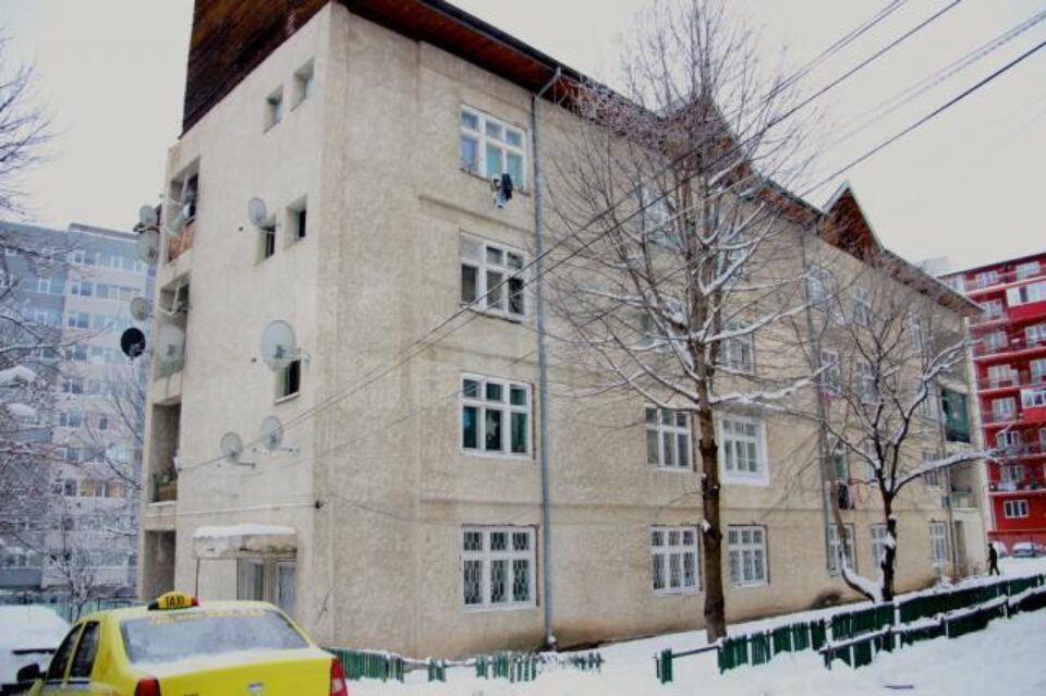Căminul 2 este ocupat în totalitate de cei cu venituri mici care au primit o locuință socială