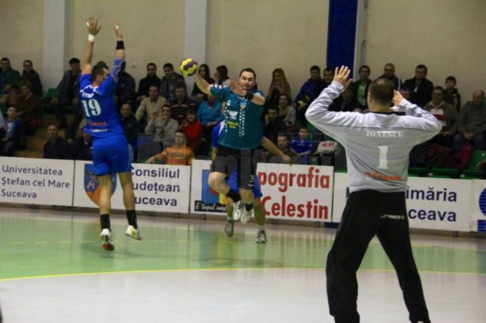 Florin Ciubotariu, la fel ca Mihai Sandu, a reușit 7 goluri pentru echipa universitară