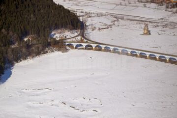 În urma monitorizării aeriene au fost identificate trei zone cu acumulări de gheață
