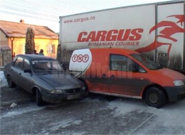 În urma carambolului, traficul a fost blocat în totalitate