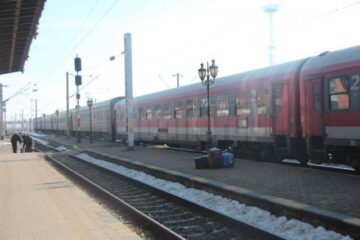 Fata a urcat din Gara Burdujeni într-un tren spre București