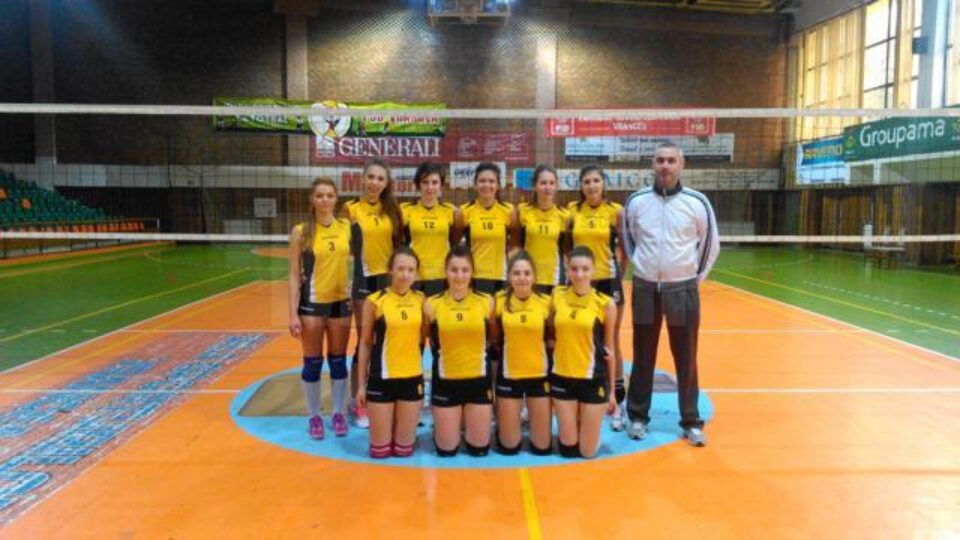 Junioarele echipei de volei a LPS Suceava se pregătesc deja pentru turneul semifinal