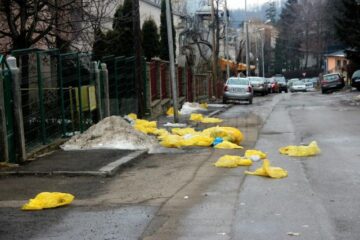 SIDA și hepatita C nu sunt decât două dintre bolile care pot fi răspândite în urma unei proaste gestionări a deșeurilor medicale periculoase
