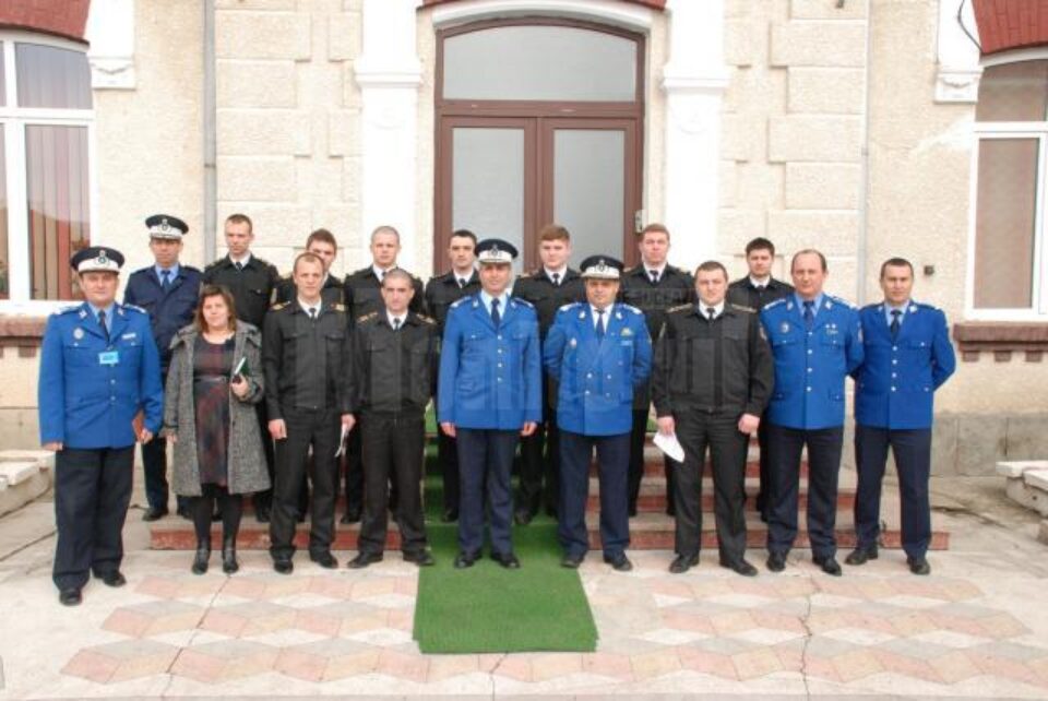 Carabinieri din Moldova au participat la un curs de inițiere în engleză la Școala de Jandarmi Fălticeni