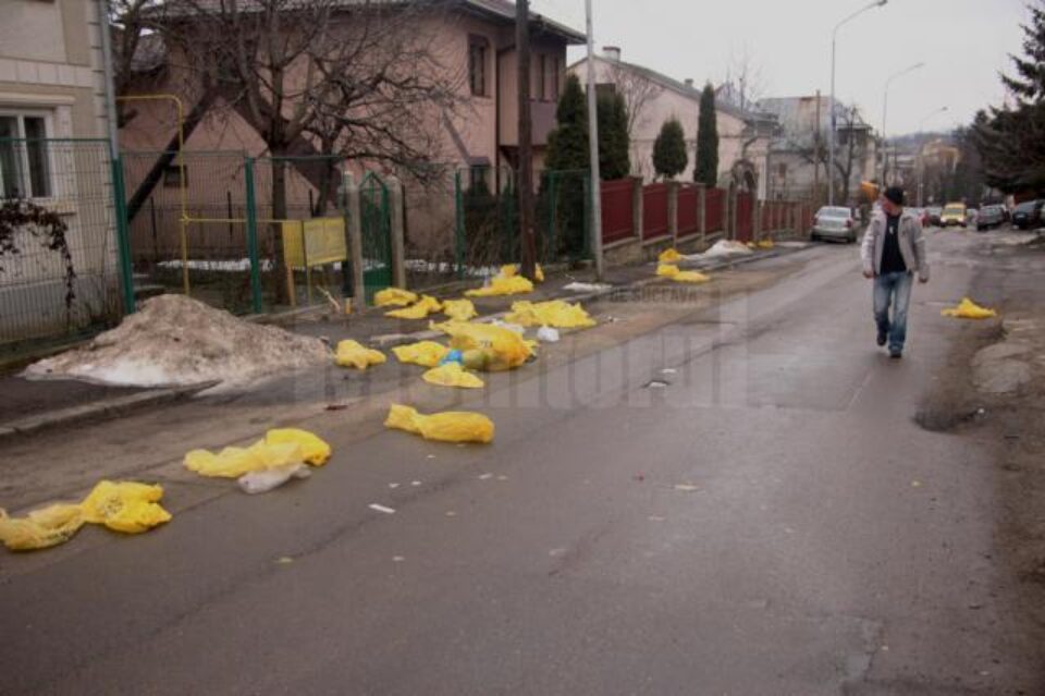 SIDA și hepatita C nu sunt decât două dintre bolile care pot fi răspândite în urma unei proaste gestionări a deșeurilor medicale periculoase