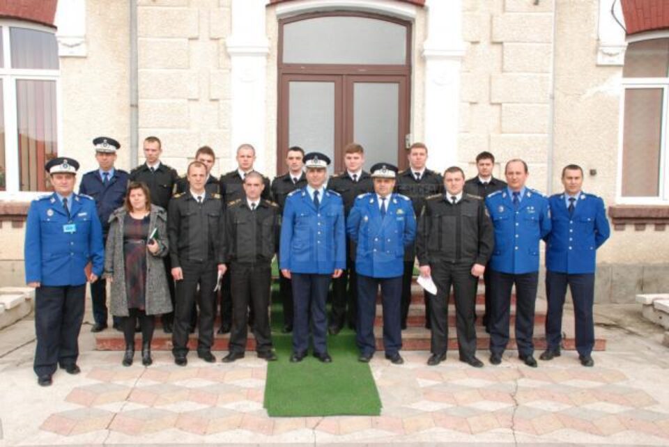 Carabinieri din Moldova au participat la un curs de inițiere în engleză la Școala de Jandarmi Fălticeni
