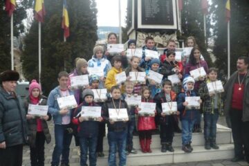 Bucuria de final a micilor participanți la concursul de șah