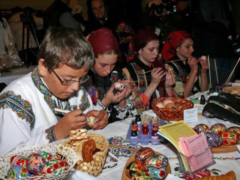 Festivalul Național al Ouălor Încondeiate