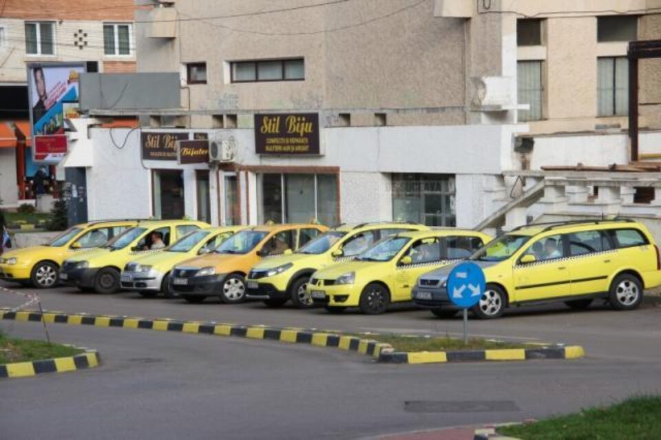 Stație de taxiuri