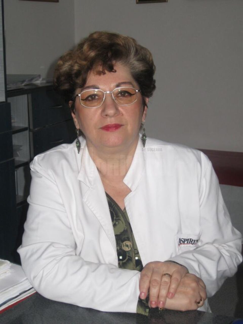 Irina Badrajan: „La final, un medic cu circa 1.800 de pacienți înscriși pe liste și o singură asistentă angajată ajunge să câștige lunar în jur de 2.000 de lei” Irina Badrajan: „La final, un medic cu circa 1.800 de pacienți înscriși pe liste și o singură asistentă angajată ajunge să câștige lunar în jur de 2.000 de lei”