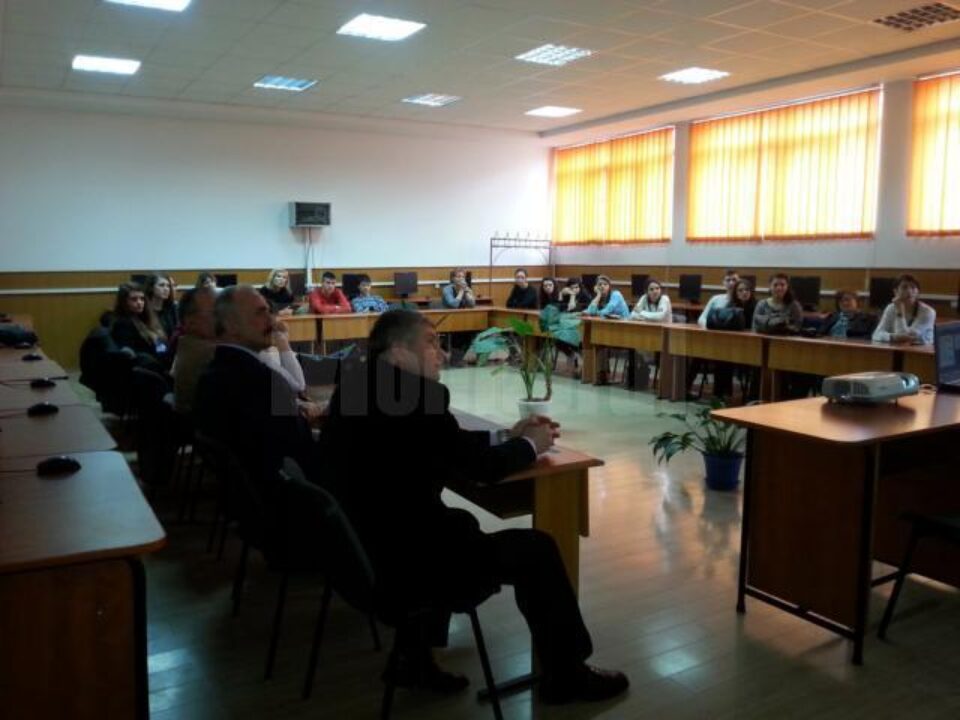 Colegiul Tehnic “Al. I. Cuza” a găzduit prima activitate din proiectul „Suceava – râul care ne leagă” Colegiul Tehnic “Al. I. Cuza” a găzduit prima activitate din proiectul „Suceava – râul care ne leagă”
