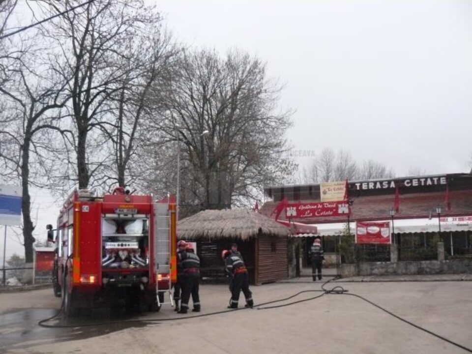 Incendiu la acoperișul restaurantului Admiral Cetate