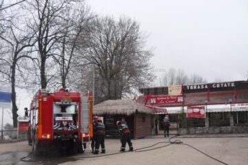 Incendiu la acoperișul restaurantului Admiral Cetate