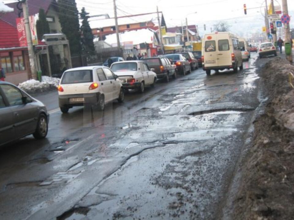 Primăria Suceava va demara în perioada următoare un program de reparații stradale la rece