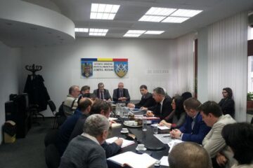Autoritățile din Suceava și Botoșani caută soluții pentru rezolvarea unui litigiu funciar de la granița dintre cele două județe
