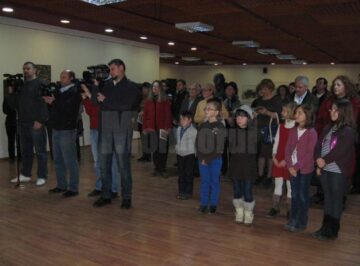 O expoziție de pictură dăruită tuturor femeilor din Suceava
