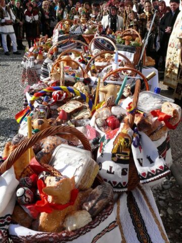 Festivalul Național al Ouălor Încondeiate, la Ciocănești - “Satul cultural al României” 2014
