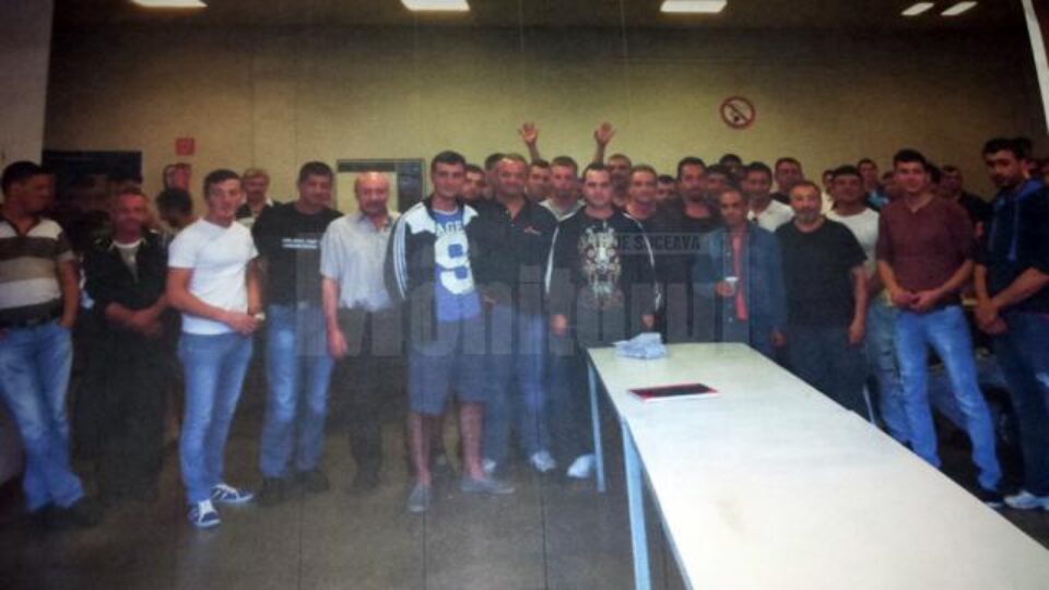 Fotografiile trimise de reprezentanții turnătoriei din Chemnitz sunt contestate de tabăra celor care au sesizat umilințele Fotografiile trimise de reprezentanții turnătoriei din Chemnitz sunt contestate de tabăra celor care au sesizat umilințele