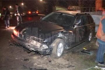 Accident rutier la Plopeni, provocat de un șofer fugar care a distrus un gard