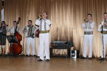Balul Mărțișorului, la Poiana Stampei
