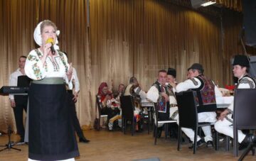 Balul Mărțișorului, la Poiana Stampei