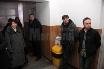 Părinții sunt deciși să nu-și lase copiii la școală până când situația nu-și va găsi rezolvare