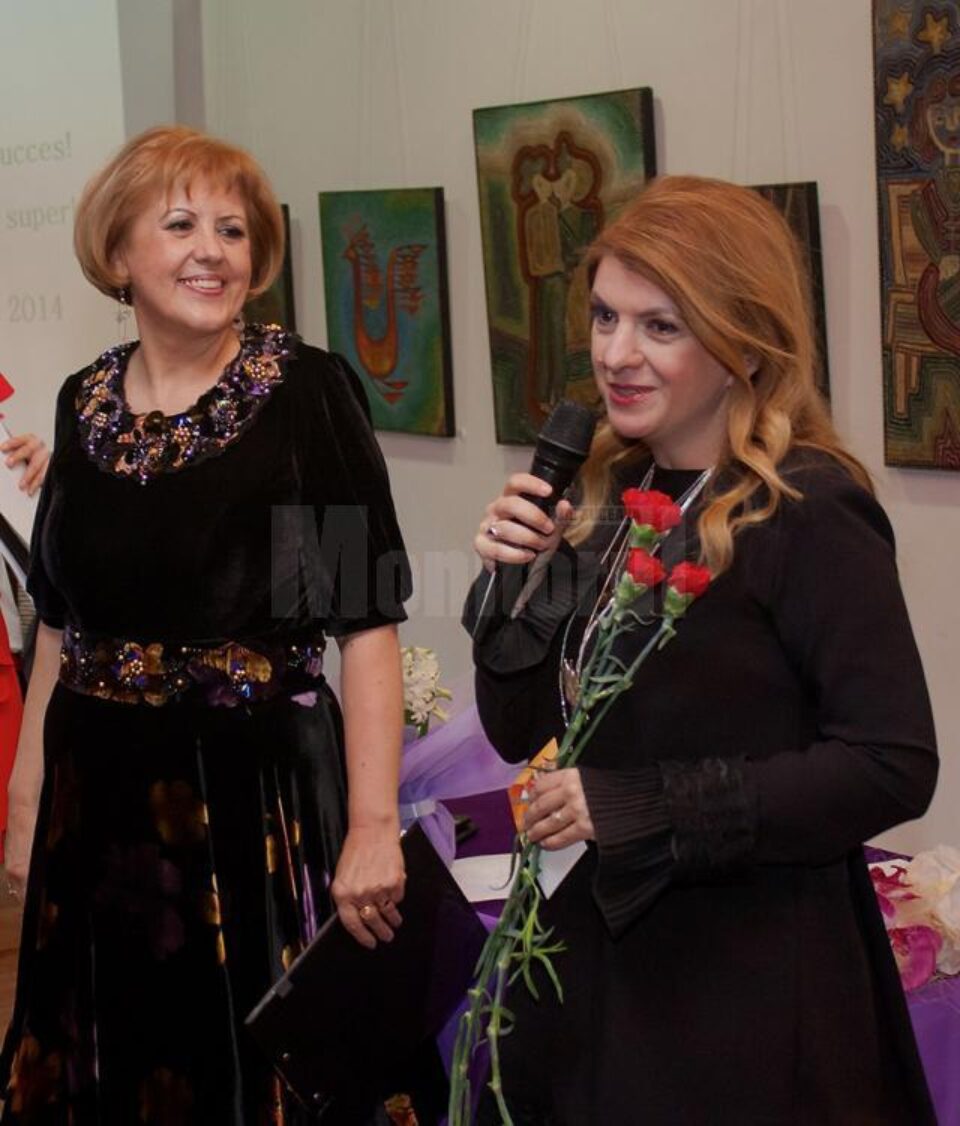 Angela Zarojanu, alături de scriitoarea Alice Năstase Buciuta, redactor-șef al revistei Tango
