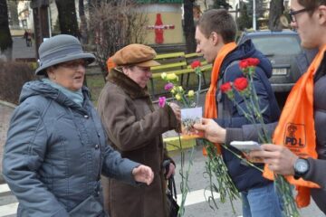 Echipele PDL s-au aflat vineri în cartierele Ițcani și Burdujeni, iar sâmbătă în Centru, George Enescu, Obcini, Zamca și Mărășești