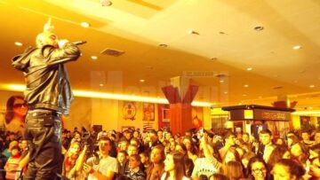 Cabron pe scena Iulius Mall Suceava, de 8 Martie