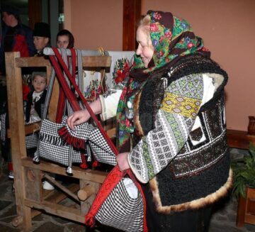 Gospodarii din Horodnic de Sus s-au întâlnit la ultima șezătoare din această iarnă