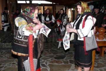 Gospodarii din Horodnic de Sus s-au întâlnit la ultima șezătoare din această iarnă