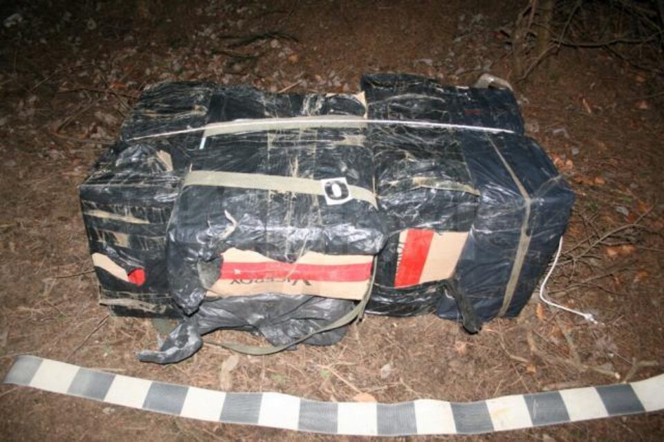 Polițiștii au găsit 62 baxuri, ce conțineau 31.120 pachete țigări