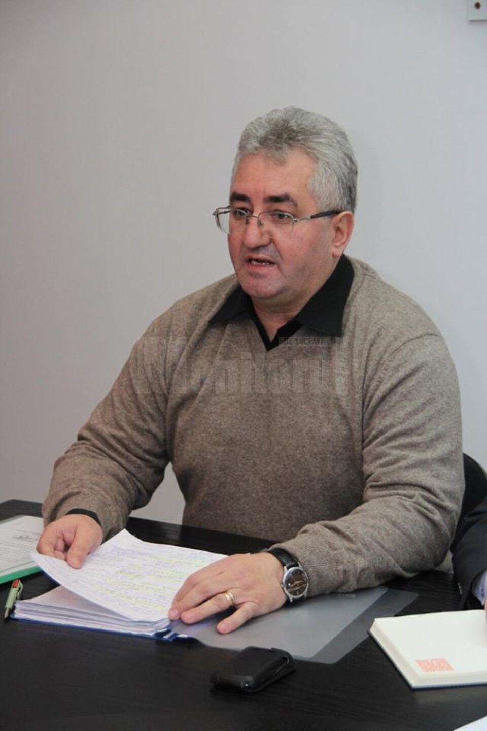 Ion Lungu: „Cred că trebuie să reînființăm acele echipe mixte care să bată la ușile datornicilor, să-i constrângă să plătească” Ion Lungu: „Cred că trebuie să reînființăm acele echipe mixte care să bată la ușile datornicilor, să-i constrângă să plătească”