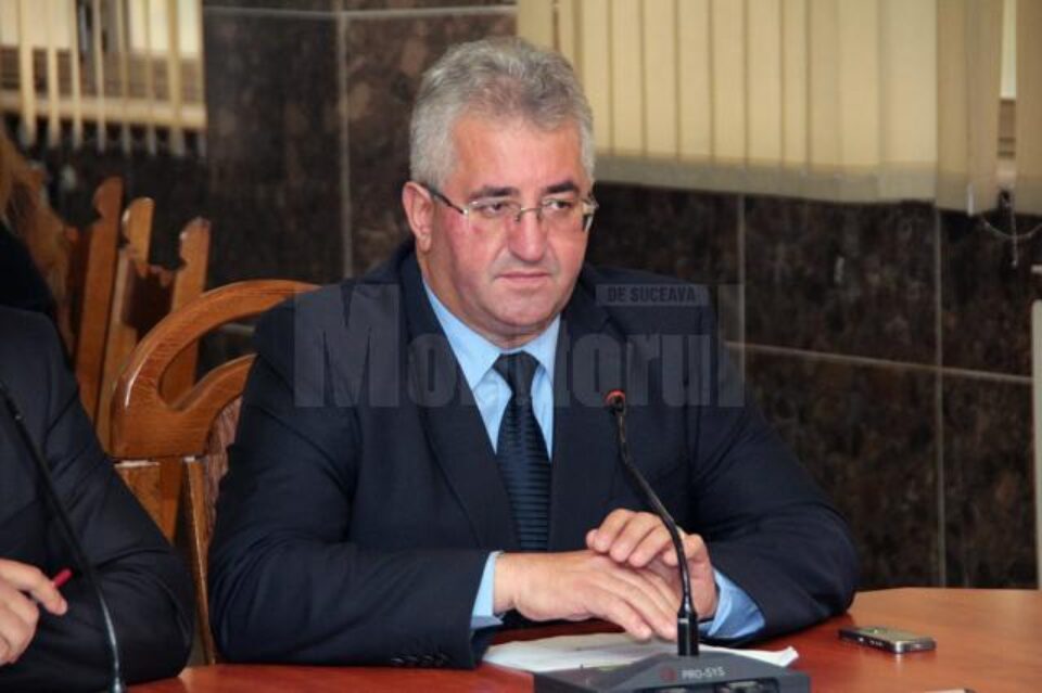 Ion Lungu: „Reluăm licitația de concesionare a sistemului de salubrizare stradală, prin delegare de gestiune” Ion Lungu: „Reluăm licitația de concesionare a sistemului de salubrizare stradală, prin delegare de gestiune”
