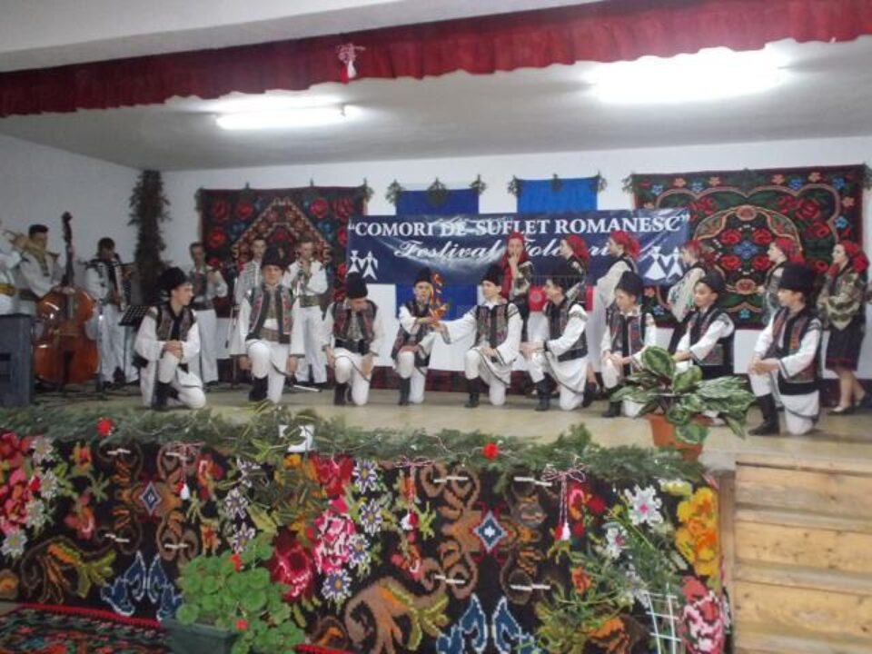 Formații artistice clasate pentru faza finală a Festivalului de Folclor „Comori de suflet românesc”
