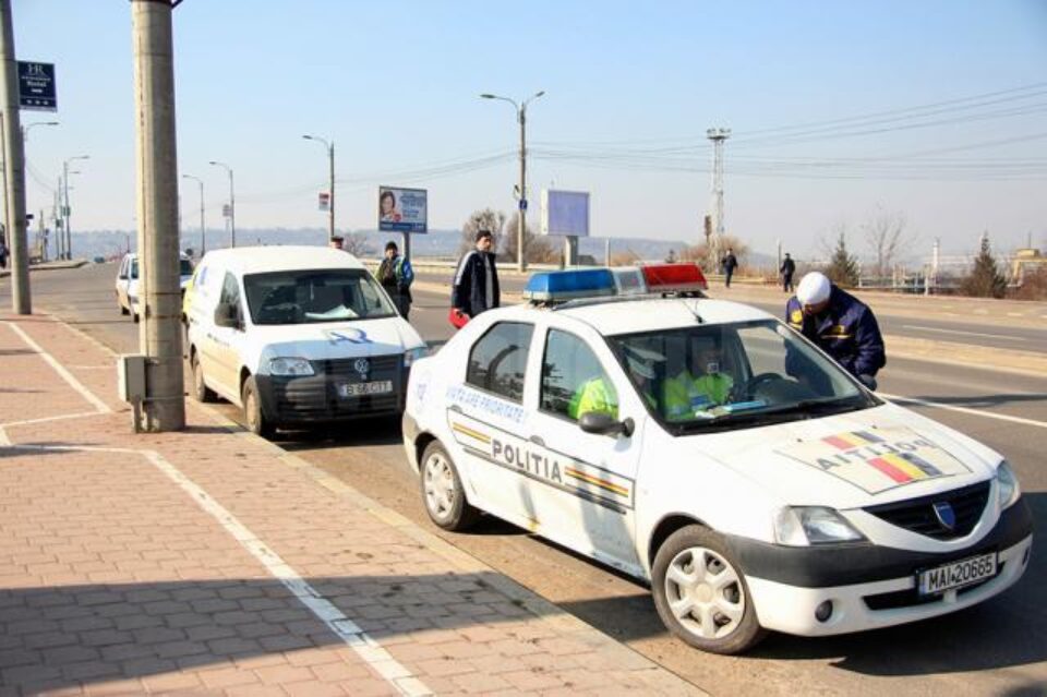 În cadrul controlului au fost verificate 247 de autoturisme, cele mai multe din municipiul Suceava, însă și din celelalte localități unde sunt servicii de taxi