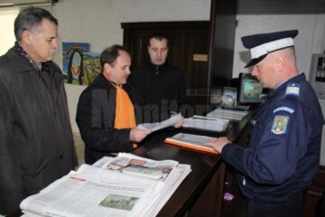 „Cartea minciunilor USL”, scrisă de PDL, a fost depusă la Prefectura Suceava