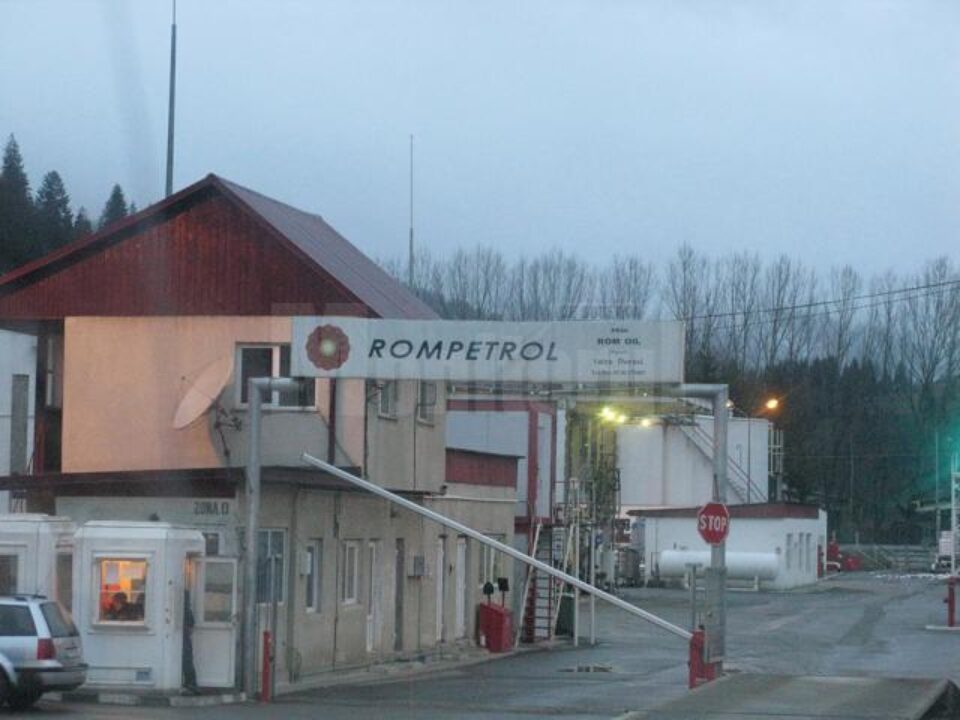 Șoferii TLD nu mai au acces în depozitele și stațiile Rompetrol