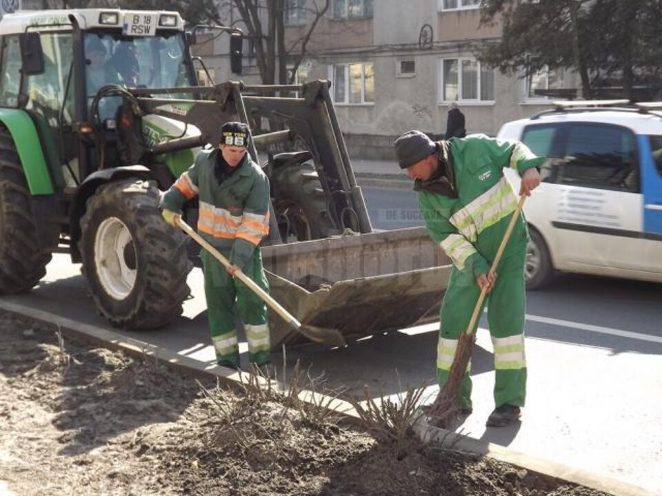Campania de curățenie de primăvară ajunge în cartierele Sucevei
