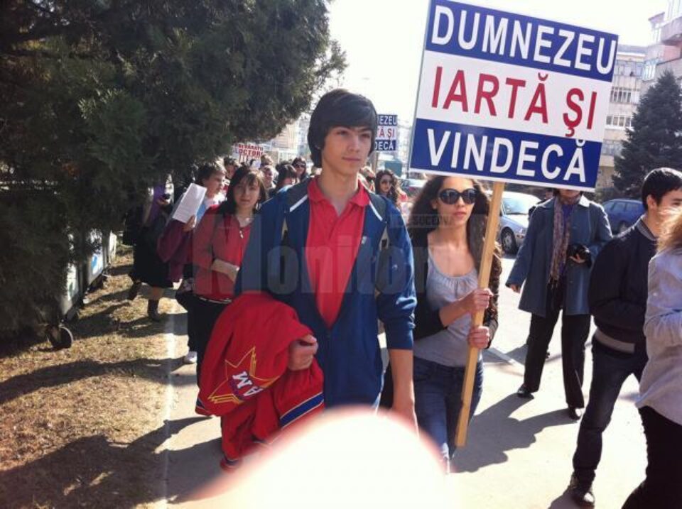 „Marșul pentru Viață”, organizat de asociații și fundații civice în numeroase orașe ale României.