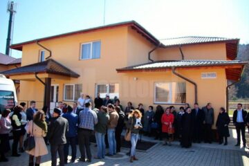 La Gura Humorului au fost inaugurate patru case de tip familial și un centru de recuperare