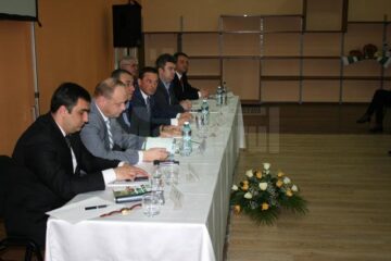 Zeci de standuri și abundență de produse tradiționale, la târgul de agricultură și industrie alimentară