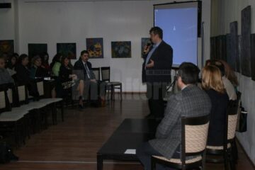 Aproape 300 de suceveni, absolvenți de studii superioare, au participat la Bursa locurilor de muncă destinată special acestei categorii